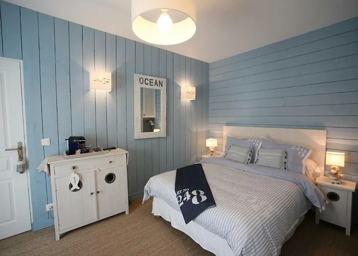 La Maison Au-dessus Des Voiles Guest house