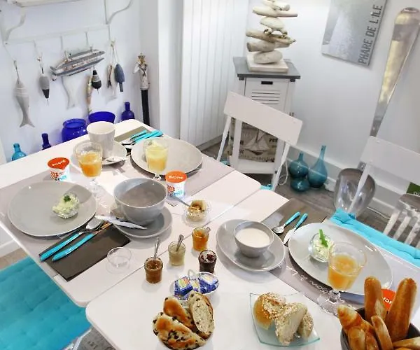 La Maison Au-dessus Des Voiles Guest house